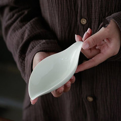 Handmade ceramic tea lotus small fresh tea solid color tea spoon special tea shovel Liuzijun tea ceremony accessories