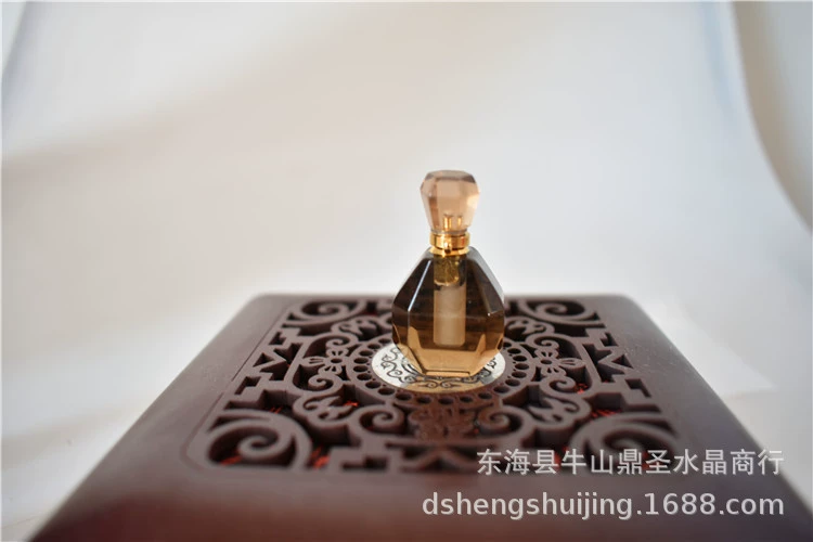 Подвеска‑флакон из натурального кристалла для духов/эфирных масел, 1 мл, розовый/фиолетовый/зелёный