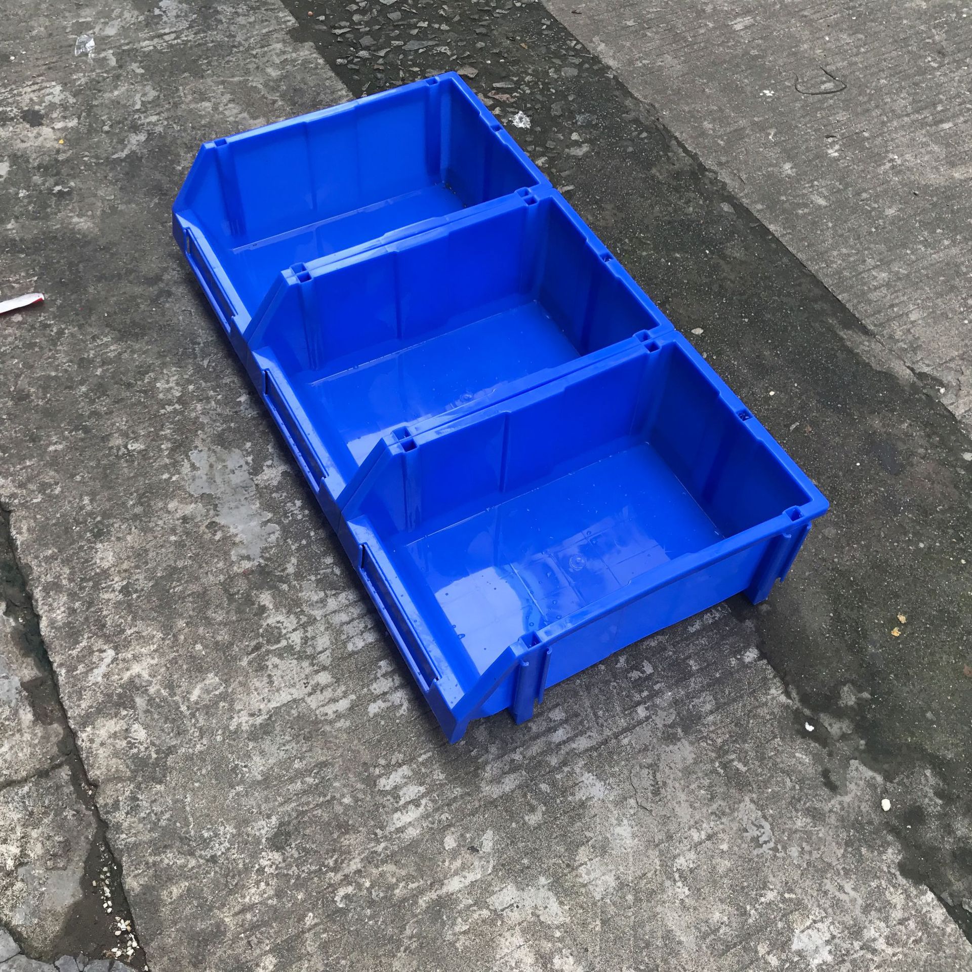 批发斜口塑料零件盒组合式250*150*120mm物料盒组立元件盒工具盒