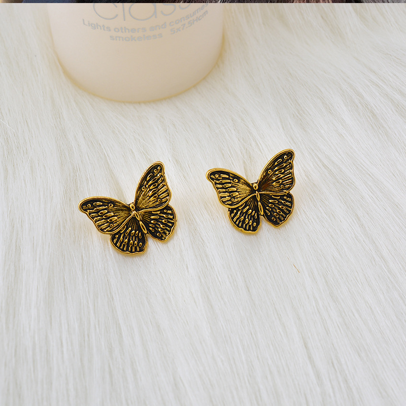 Trois-dimensions Bronze Rétro Conception Fleur Papillon Goth Boucles D'oreilles 925 Argent Aiguille Ins Style Cool En Difficulté Boucles D'oreilles display picture 10