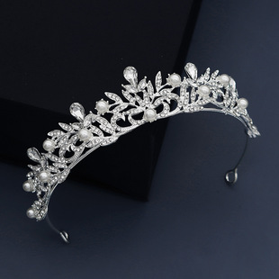 Baroque Alloy Crown European And American Wedding Bridal Jewelry Banquet Performance Headdress Rhinestone Pearl Crown display picture 3