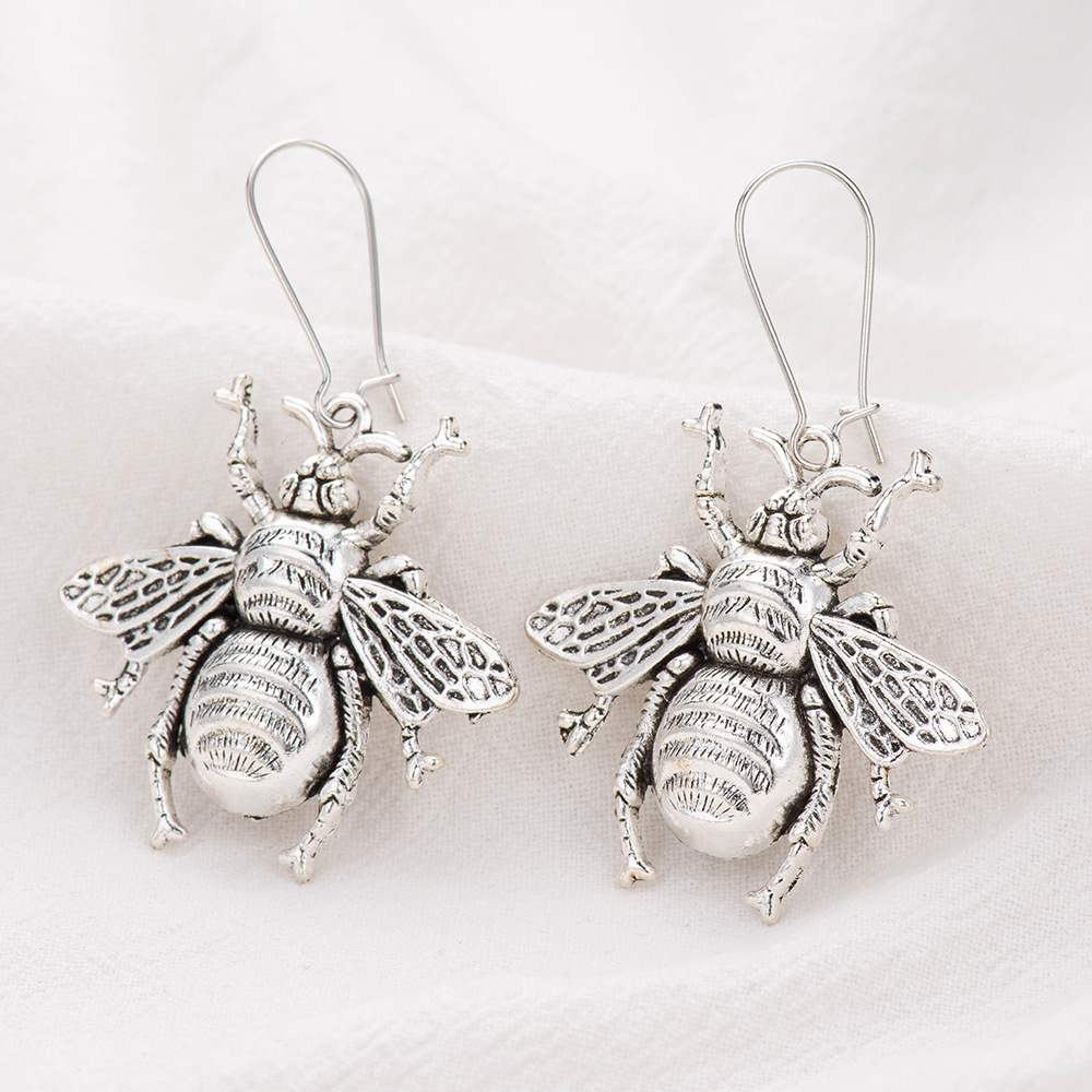 Nouvelle Oreille Bijoux Alliage Rétro Insectes Abeilles Boucles D&#39;oreilles En Gros Nihaojewelry display picture 8