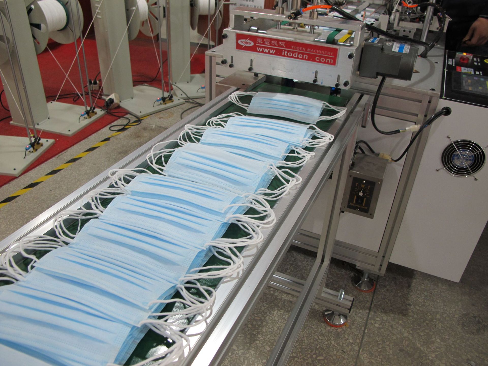 东莞一拖二全自动口罩机 东莞一次性口罩机生产厂家