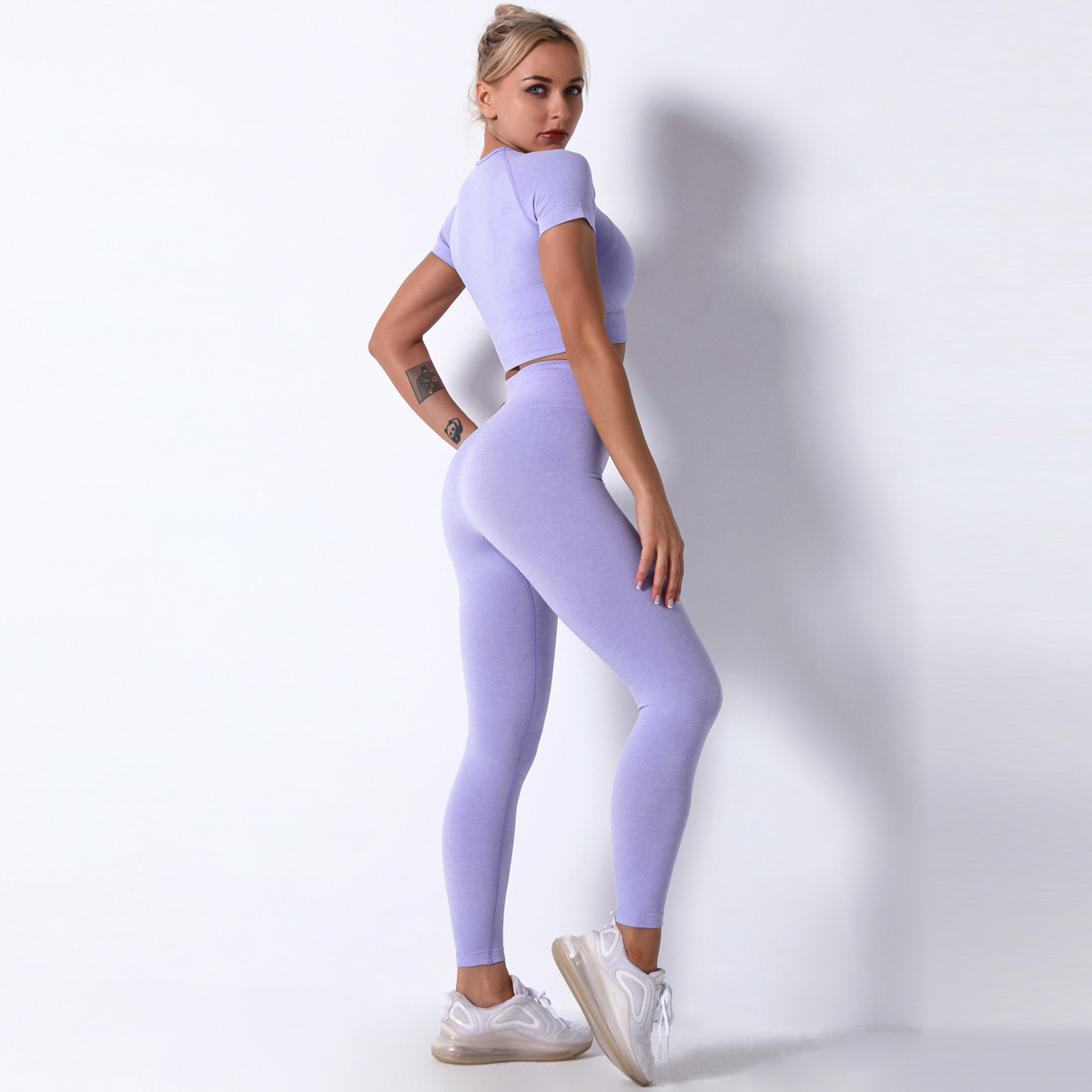 seamless knitted short-sleeved trousers yoga suit  NSNS11048