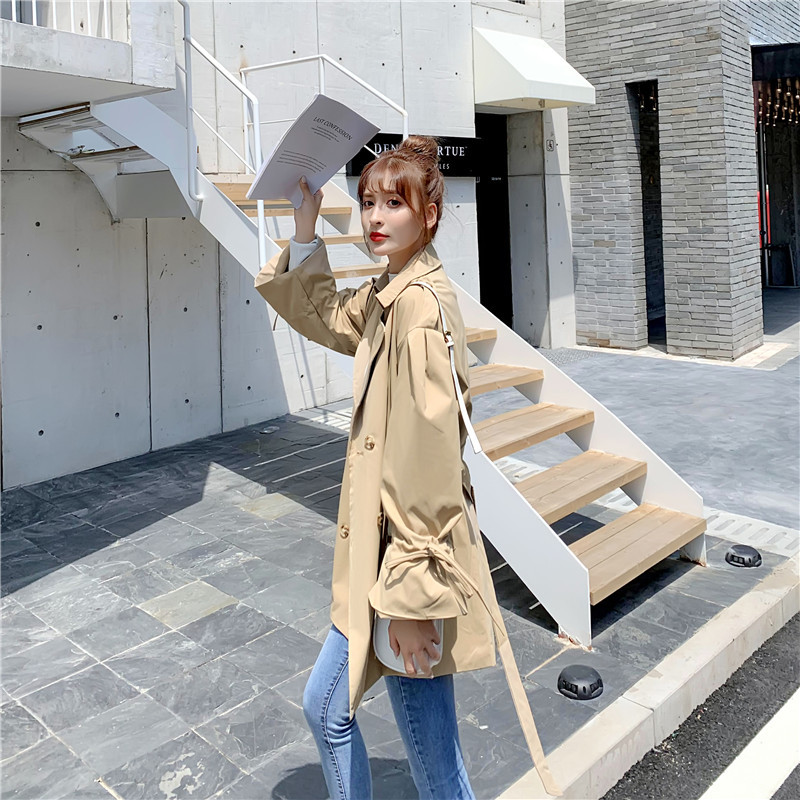 2020 Autumn and winter new pattern Korean Edition Easy Significantly higher coat Single breasted Retro literature Windbreaker Mid length version overcoat