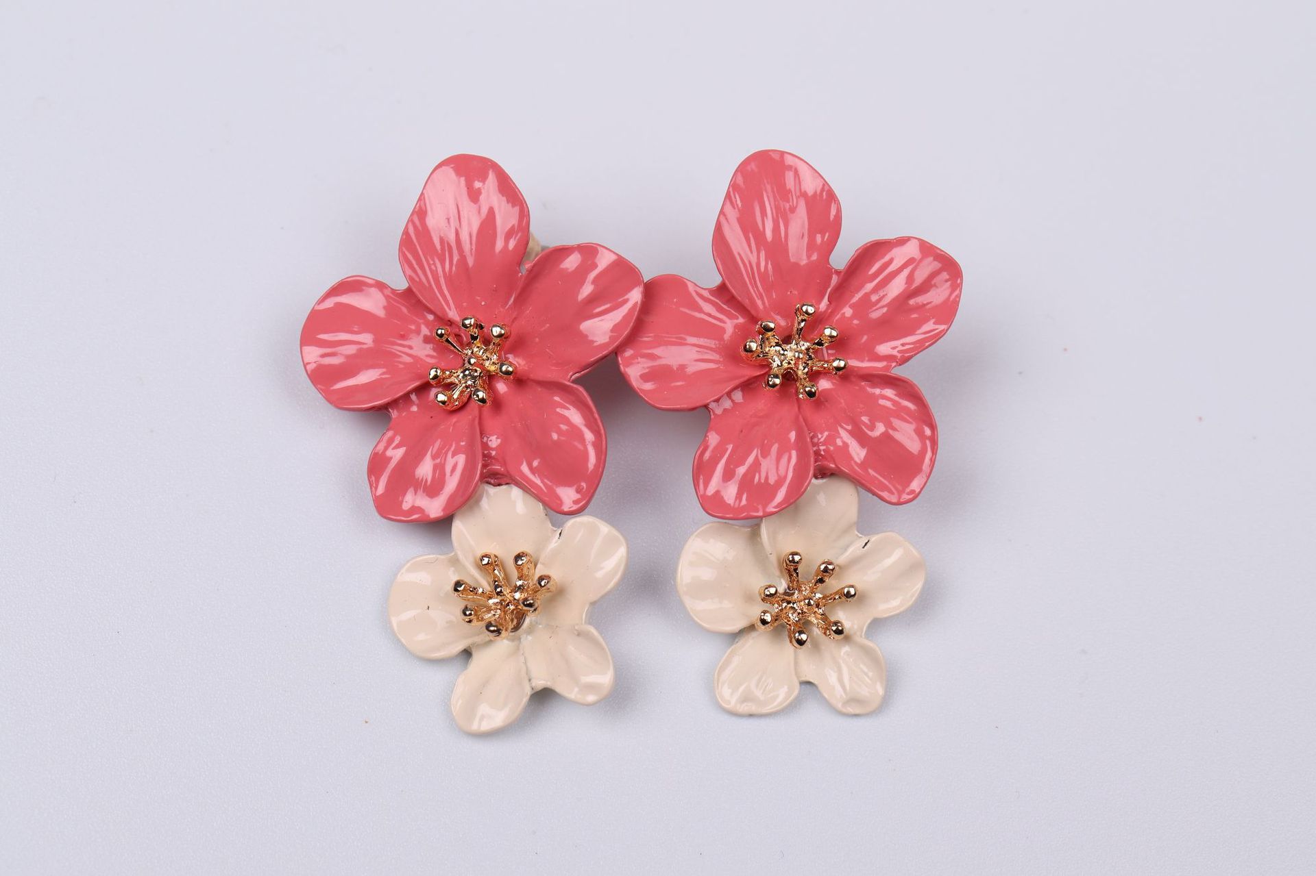 1 Pair Casual Simple Style Flower Stoving Varnish Alloy Drop Earrings display picture 14
