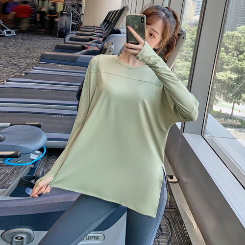 Loose-fitting, figure-flattering yoga wear, influencer-approved fitness apparel, breathable running tops, plus-size sports T-shirts—available in both short and long sleeves.