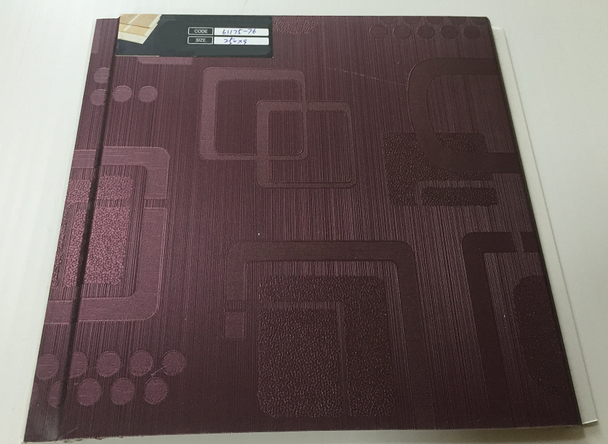 工厂直销低价供应新款中空PVC 塑料（塑钢）隔板