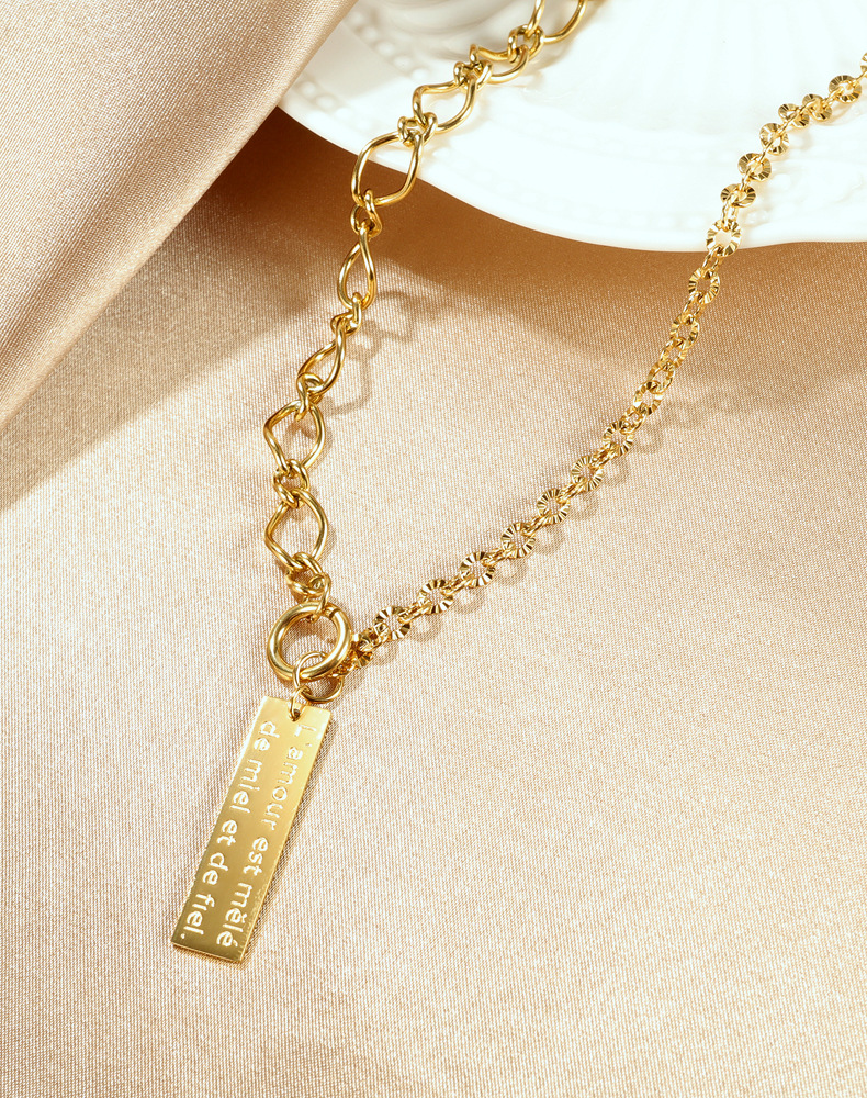 Neue Einfache Quadratische Nischen Schlüsselbein Kette Halskette Aus Titanstahl Für Frauen display picture 5