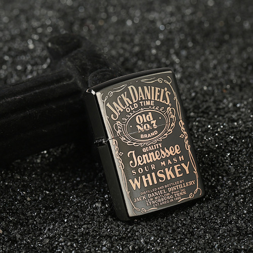 Personalized creative retro windproof grinding wheel kerosene lighter with engraving metal men's old-fashioned cigarette lighter gift