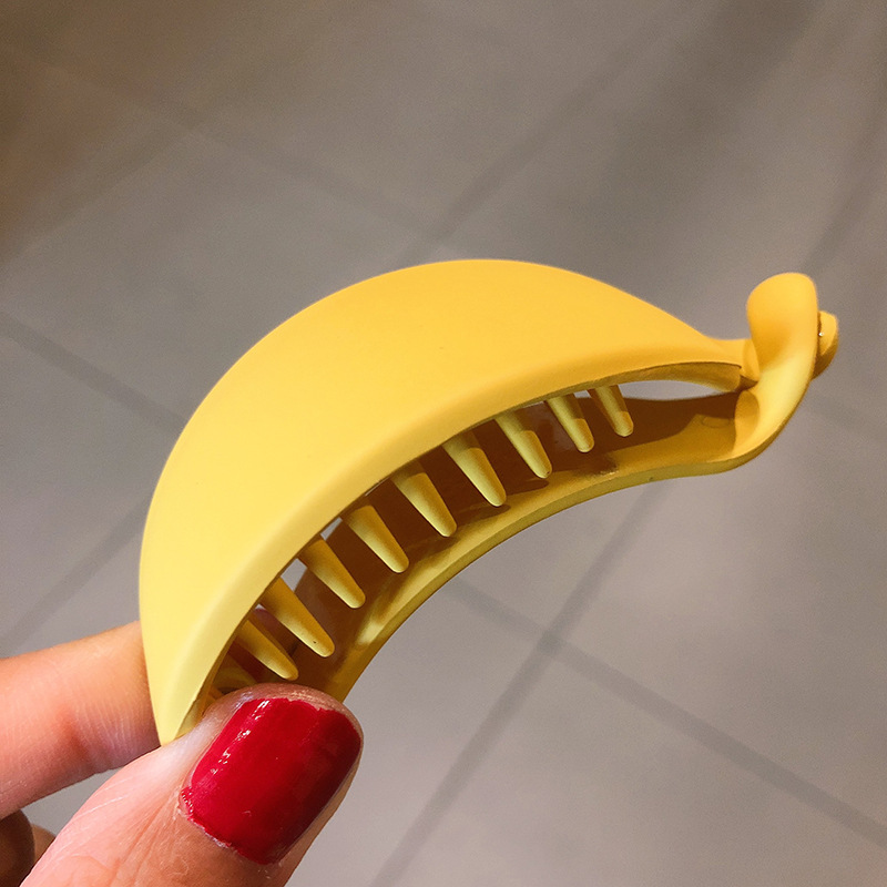 Frosted Banana Clip Candy Color Vertical Clip Lady Hair Clip Solid Color Clip Hair Accessories display picture 4