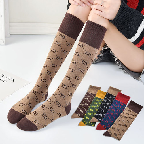 Autumn and winter Japanese-style long socks for women, D-letter knee-high calf socks, puffy socks, trendy brand high-top cotton socks wholesale