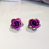 Fashionable retro elegant earrings, simple and elegant design, flowered