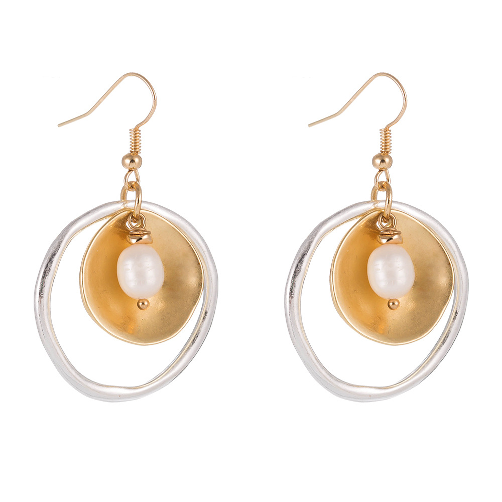 Fashion Circle Pearl Tag Earrings display picture 1