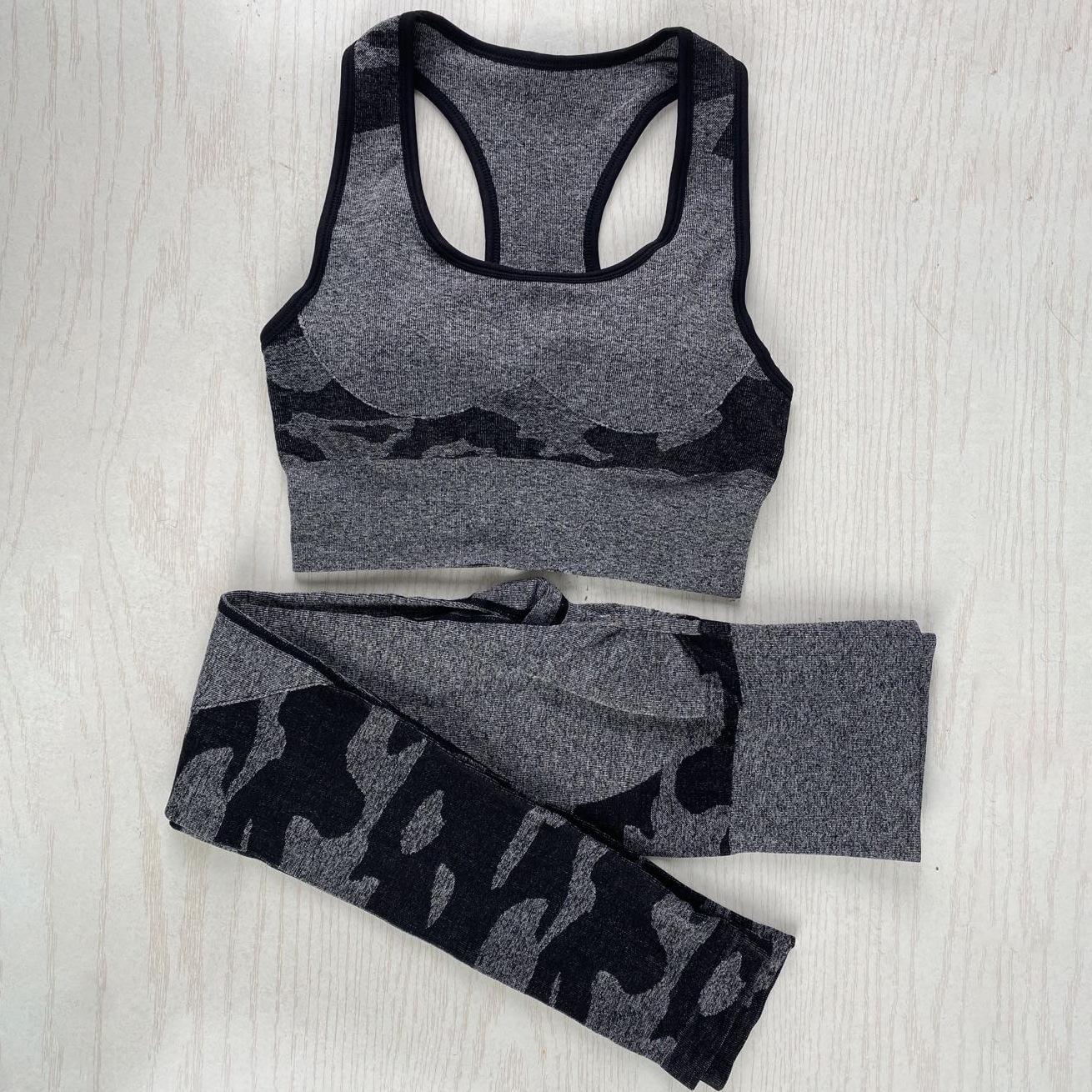 seamless camouflage high elastic fitness two-piece NSNS11012