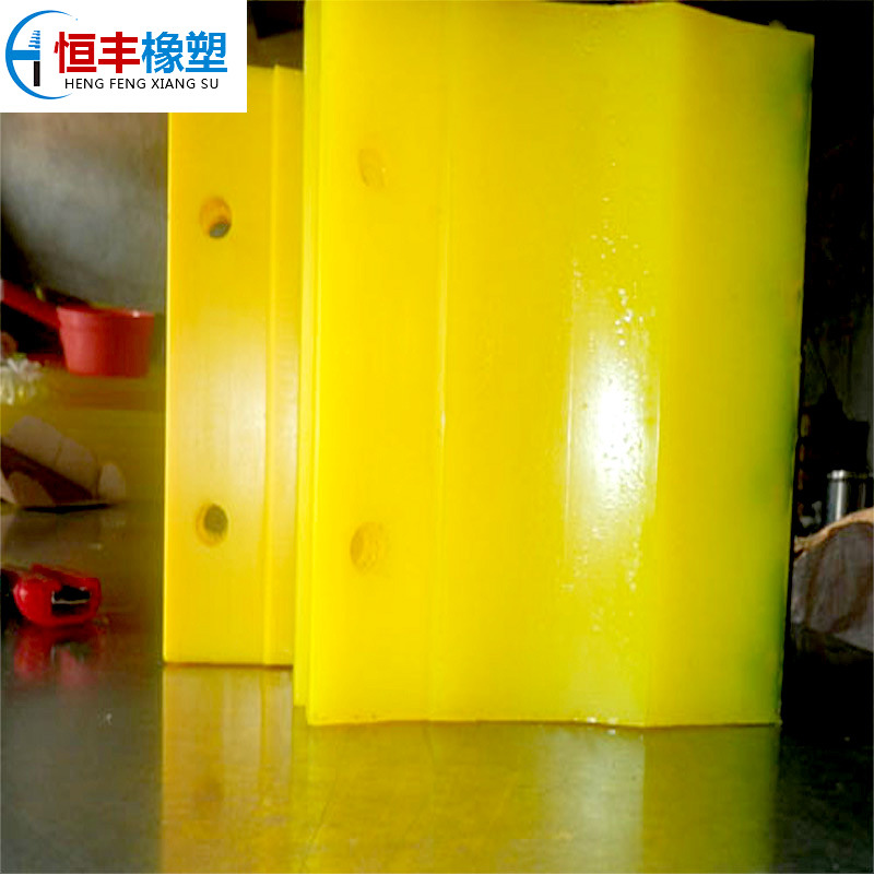 聚氨酯刮刀橡胶制品加工定做浇注聚氨酯牛津板异形/型件PU加工件