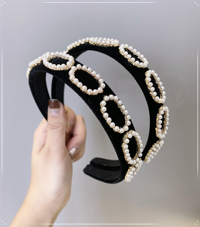 Korean Fashion Pearl Headband Bm Solid Color Sponge Headband Flannel Alloy Inlaid Pearl Hollow Wide-brimmed Headband Nihaojewelry Wholesale display picture 16