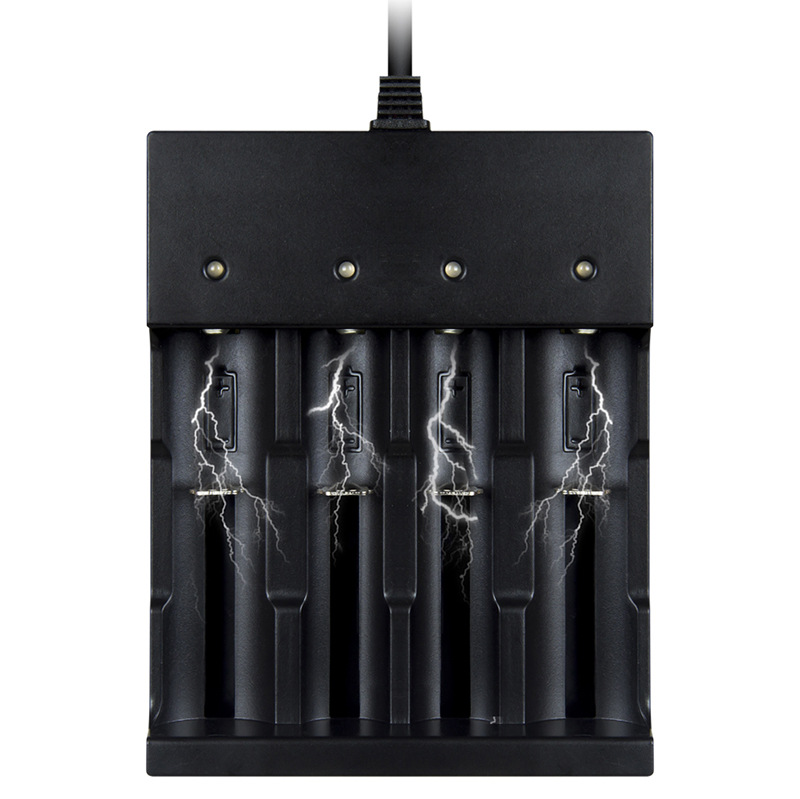 跨境 18650充电器 四槽锂电池充电器 手电筒电池充电器 正反可接