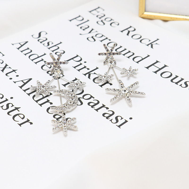 24g Weight Artificial Rhinestones Inlay Material Earrings Classification Alloy Material Star Pattern Women'S Gender Plating Design Fashion Style Silver Color Fashion Inlay Rhinestone Moon Star Shaped Alloy Earrings 6