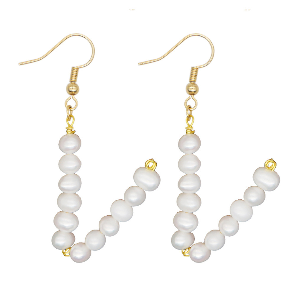 Woven  Letter  Fashion Baroque Natural Freshwater Pearl Earrings Wholesale display picture 14