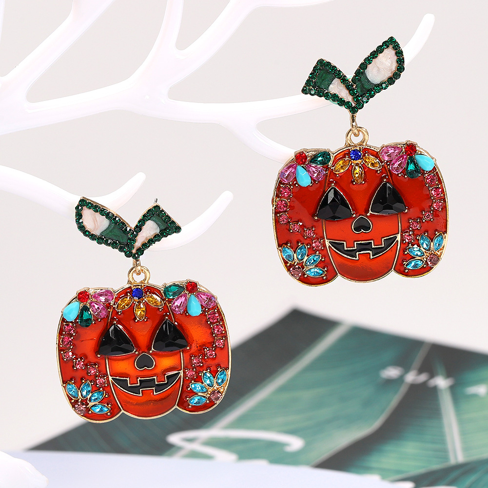 Hot-selling Halloween Pumpkin Pendant Fun Smiley Face Diamond Fashion Stud Earrings display picture 4