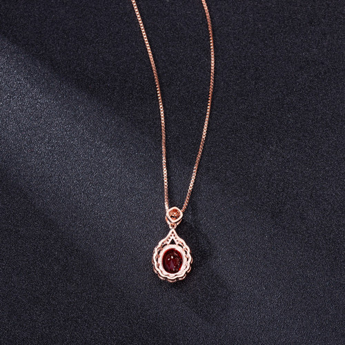 Korean style light luxury necklace for women, flower-shaped ruby ​​pendant, micro-set pendant, niche design clavicle chain necklace