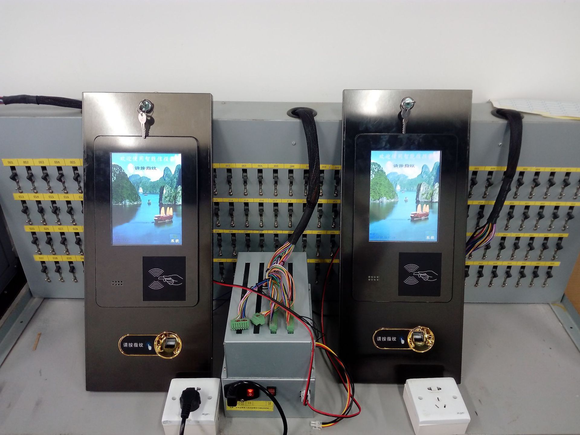 深圳振耀直营智能存包柜系统 钢制储物柜智能系统