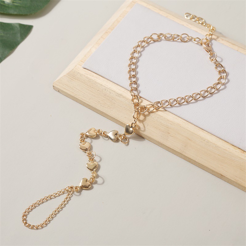 Simple Long Chain Love Finger Chain Bracelet display picture 4