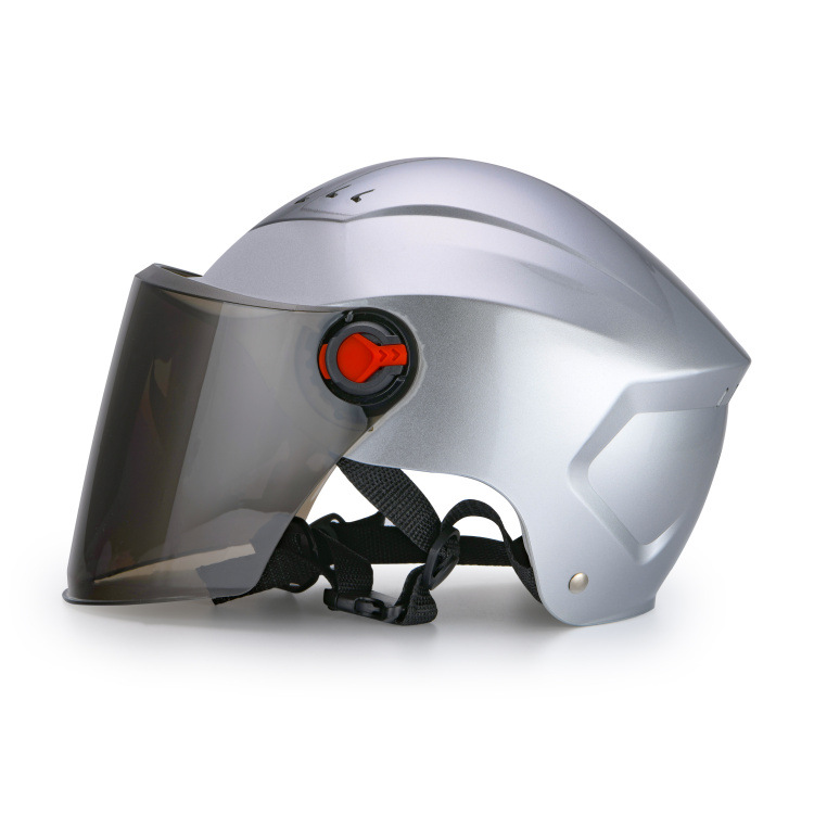 Nuevo casco de ciclismo eléctrico, casco de motocicleta, casco de verano para hombres y mujeres, stock de una pieza