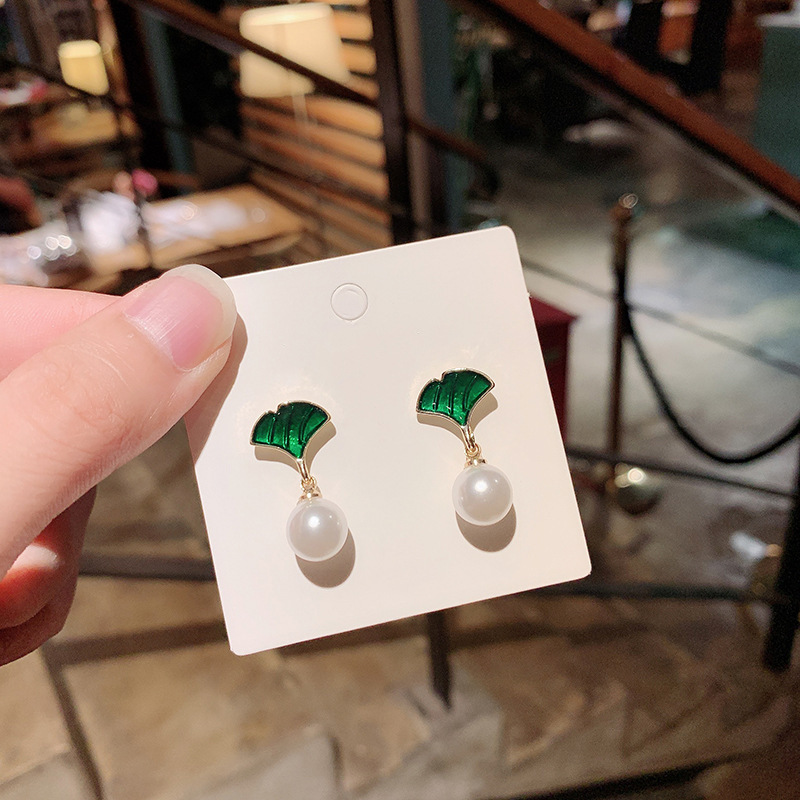 simple pearl ginkgo green leaves earrings fashion alloy earringspicture4
