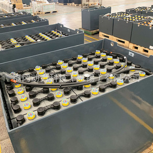 ˹늄бP܇ƿ24V230AhݽzB ˮU늳2PZS230