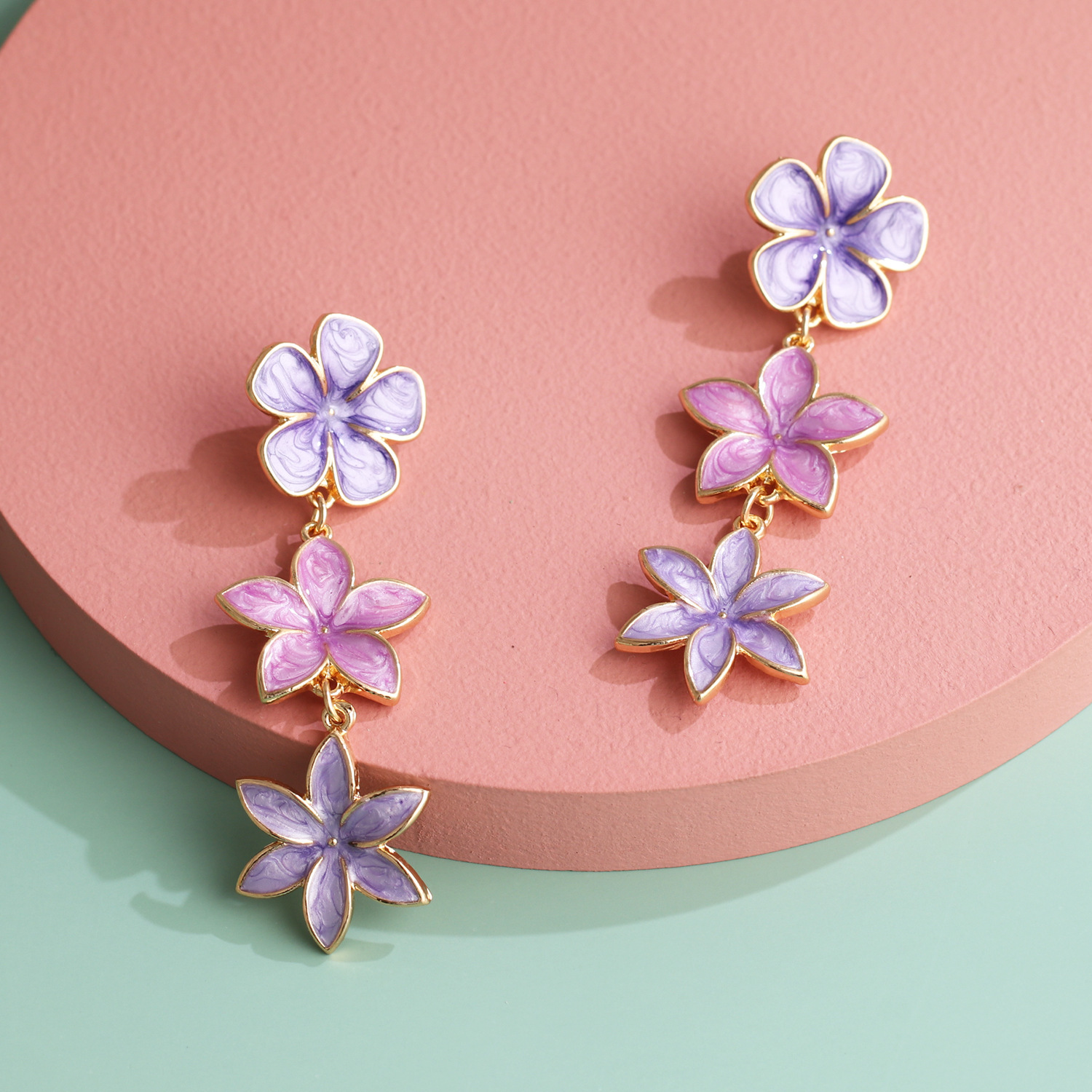 Fashion Retro Lilac Oil Drop Flower Earrings Three Earrings Personalized Earrings Wholesale Nihaojewelry display picture 4