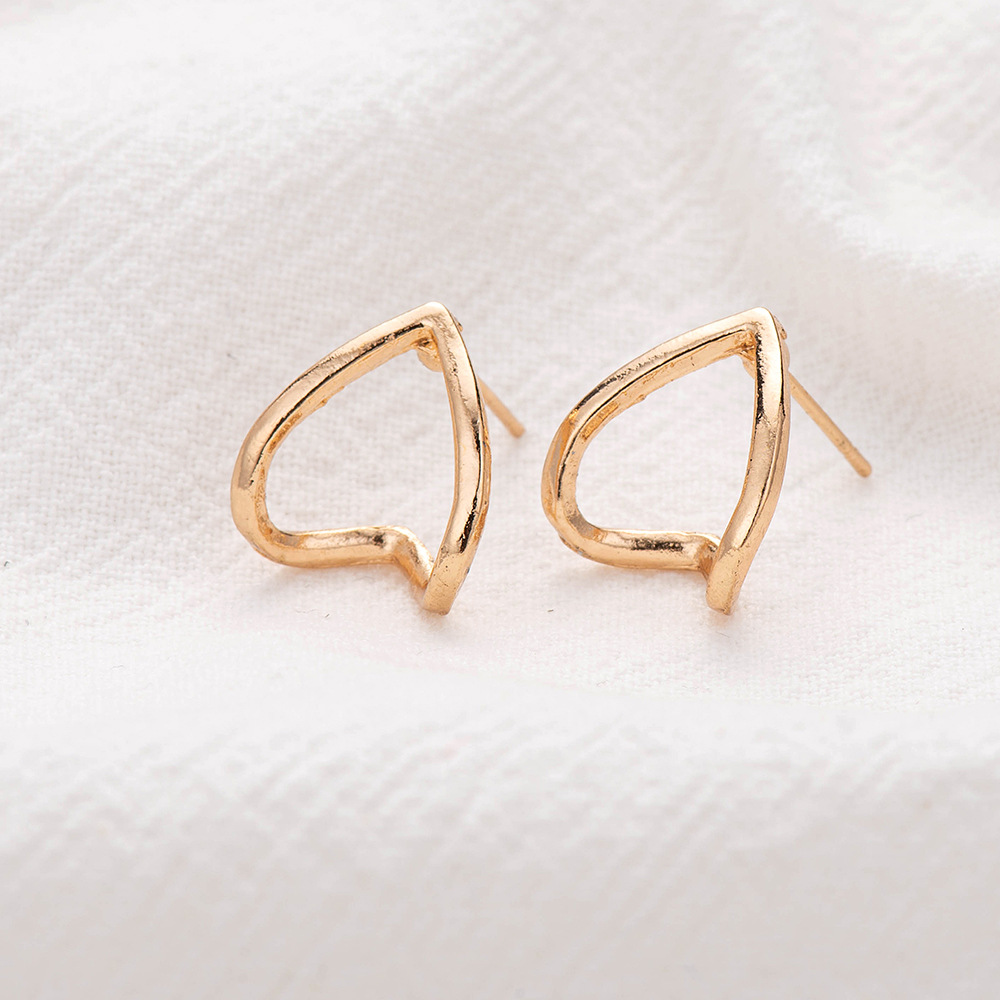 Alloy Hollow Heart Earrings display picture 5