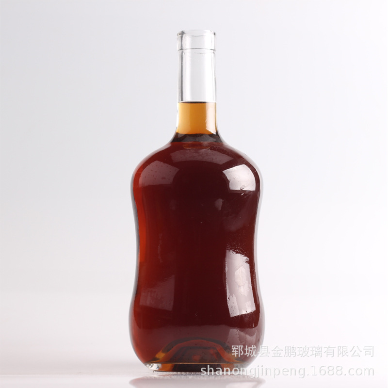 金鹏玻璃现货出售750ML晶白料洋酒酒瓶 定制玻璃酒瓶 伏特加酒瓶