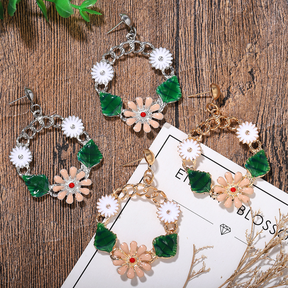 Boucles D&#39;oreilles, Petite Forêt Fraîche, Boucles D&#39;oreilles Fleur De Marguerite Douce Et Mignonne D&#39;été, Nouveaux Produits Transfrontaliers, Vente En Gros À Chaud display picture 2