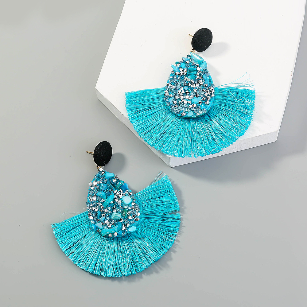 Bohemian Fan-shaped Diamond Tassel Earrings display picture 4