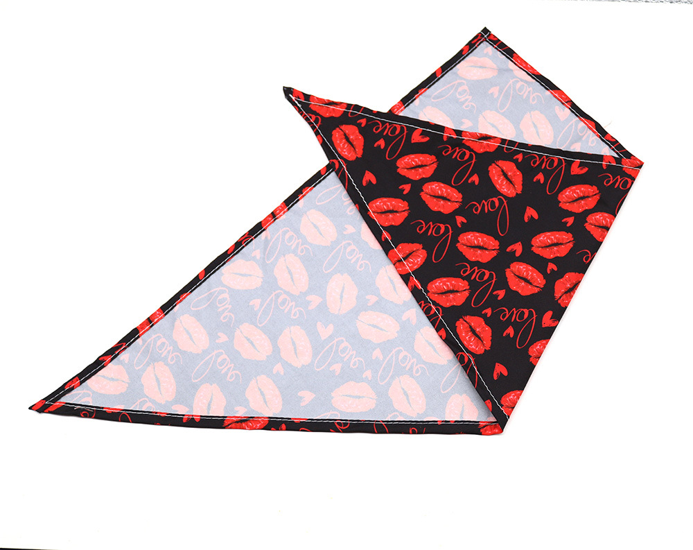 Cute Sweet Polyester Valentine's Day Heart Shape Pet Scarf display picture 7