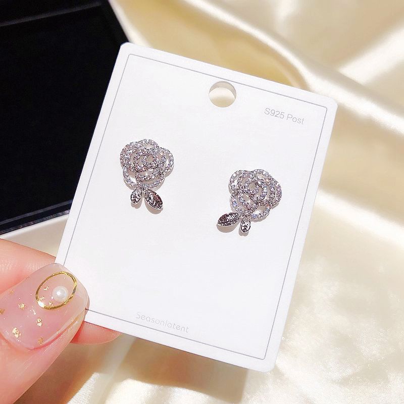 Boucles D&#39;oreilles Fleur Rose Micro-incrusté De Zircon Coréen En Gros Nihaojewelry display picture 3