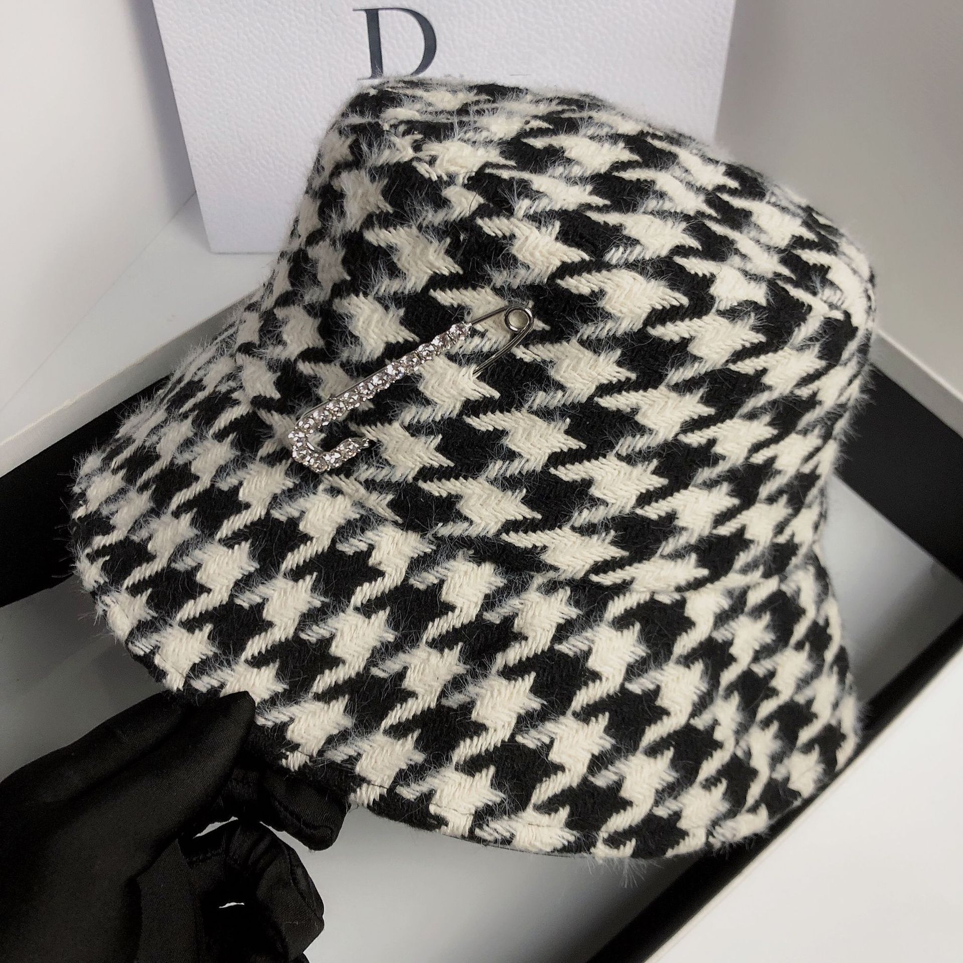 New Autumn and Winter Double Layer Woolen Fisherman Hat, Korean Version, Retro Thousand Bird Grid Basin Hat, Water Diamond Pin Casual Hat_voghion.com