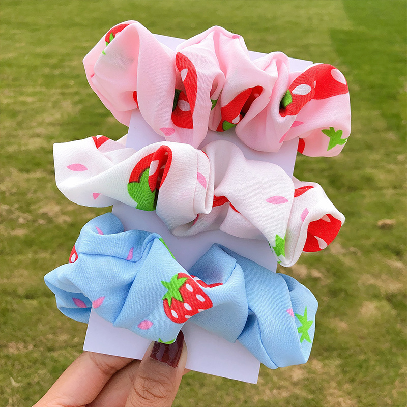 Korean New Fashion Printed Strawberry Cute Cheap Scrunchies Wholesale display picture 1