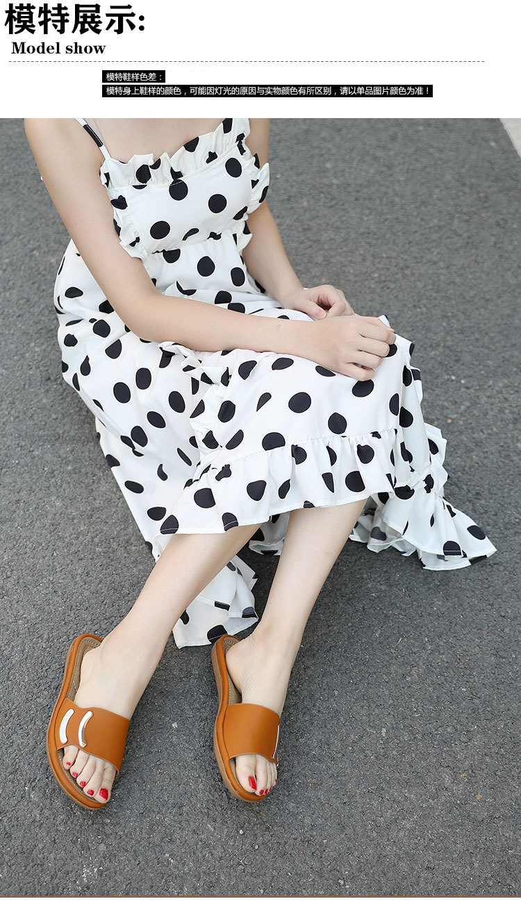 The 2024 new large-sized women's shoes, flip-flops, fashionable and comfortable cross-border sandals, casual beach slippers, and stylish style undefined