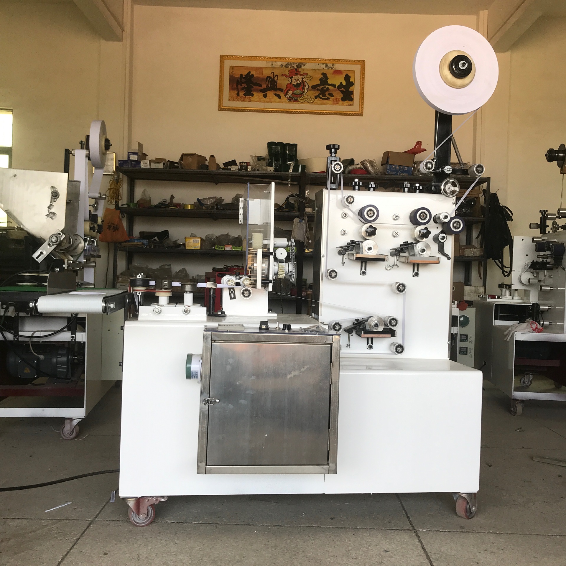 我厂专业生产牙签机设备，速度快废品小易操作价格优惠