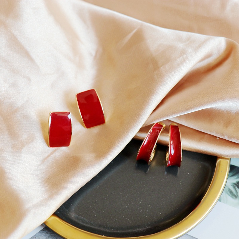 Red Curved Rectangle Earrings display picture 22