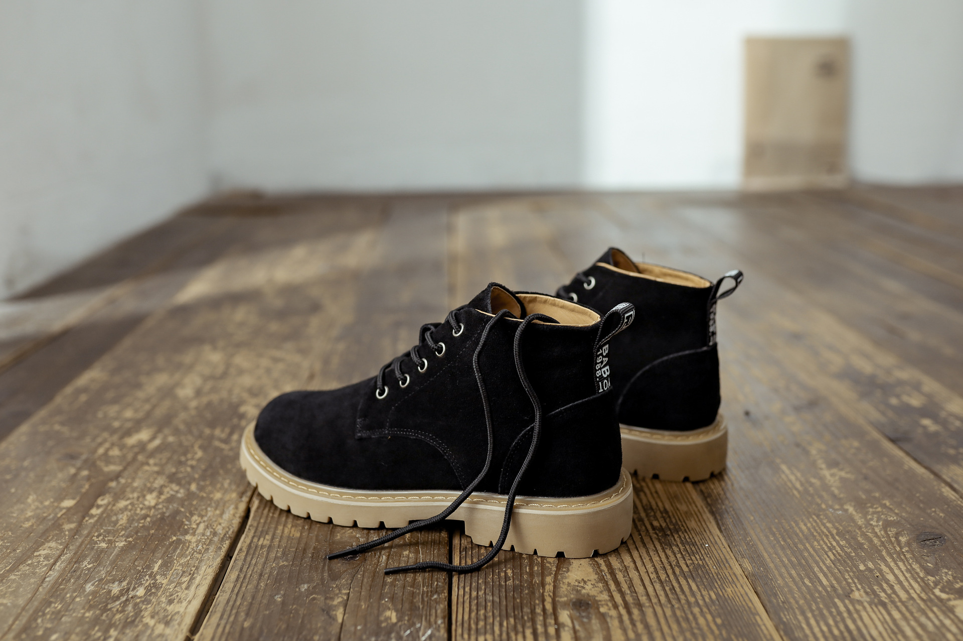 Stivaletti uomo in pelle stile martin stringati casual_voghion.com