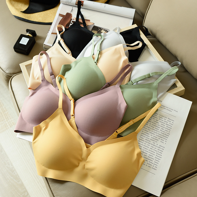 Japanese Style Vigilance Peace of Mind One-piece Seamless Latex Underwear Women's Small Chest Push-up Sexy Rimless Student Bra Japanese Style Vigilance Peace of Mind One-piece Seamless Latex Underwear Women's Small Chest Push-up Sexy Rimless Student Bra