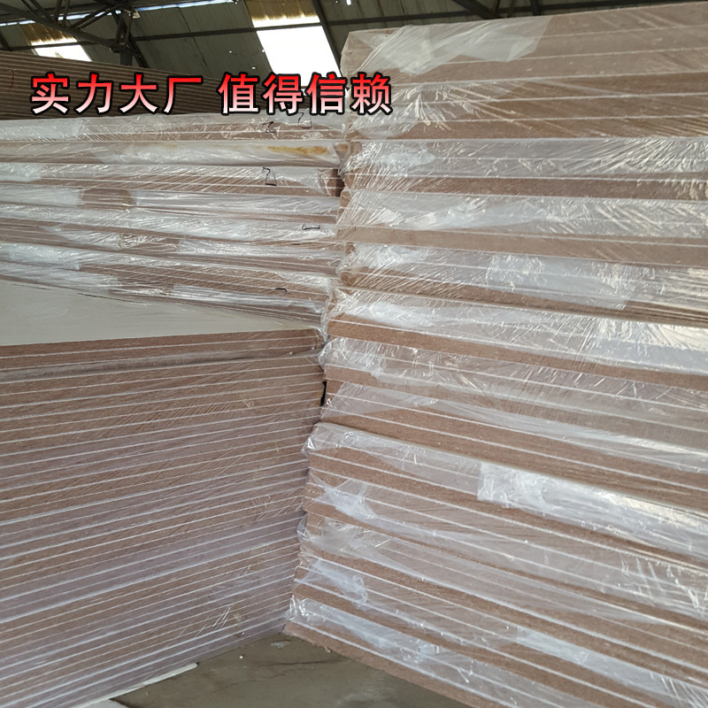 4597750087_968893035