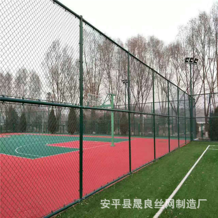 运动场围网 学校室外羽毛球场绿色护栏网 6米高网球场隔离网墙