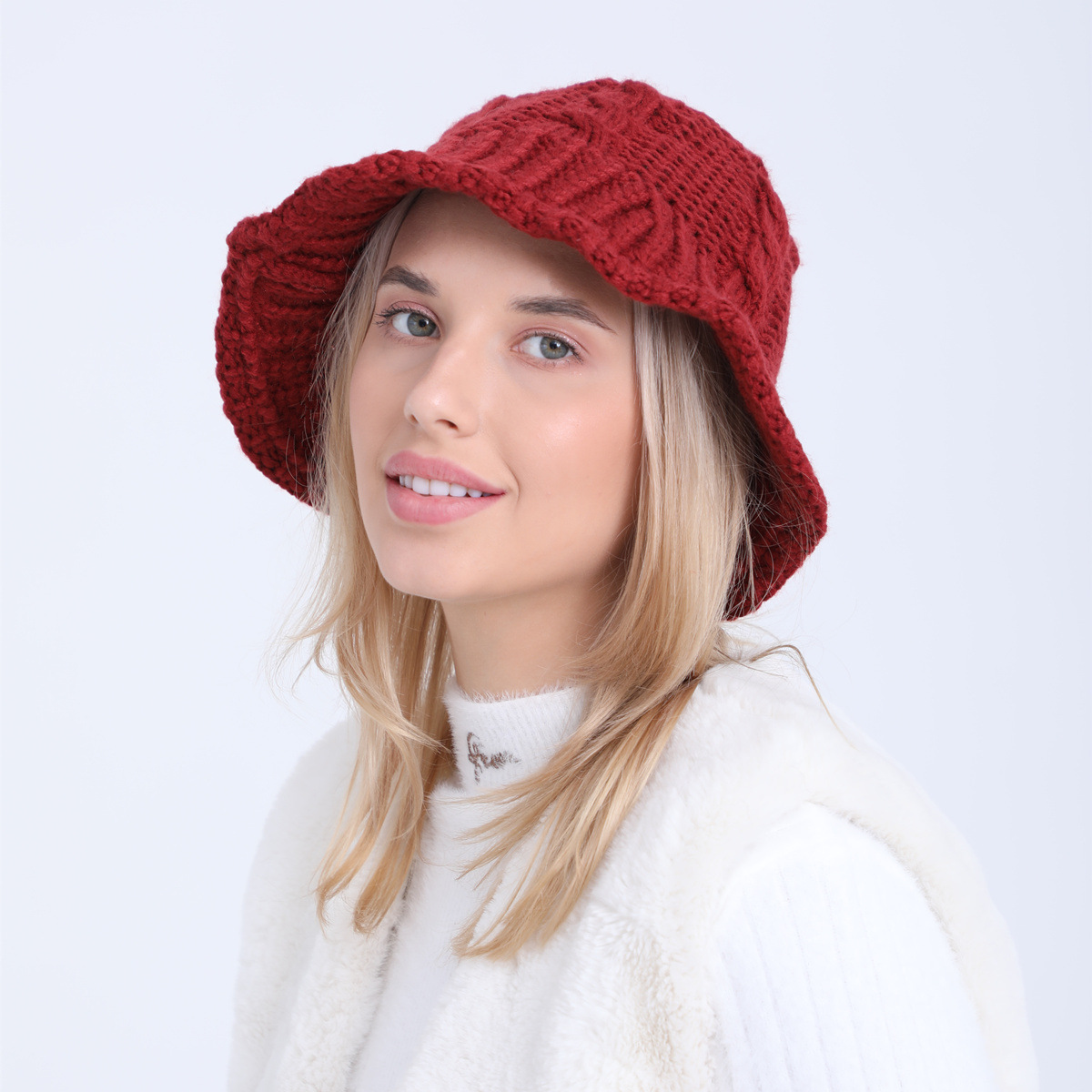 Women's Basic Solid Color Flat Eaves Bucket Hat display picture 3