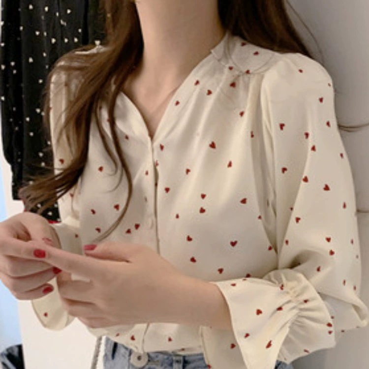 2022 Весенняя новая шифоновая рубашка Wave Dot, Женская легкая нишевая рубашка в зрелом стиле с V-образным вырезом, топ-фея