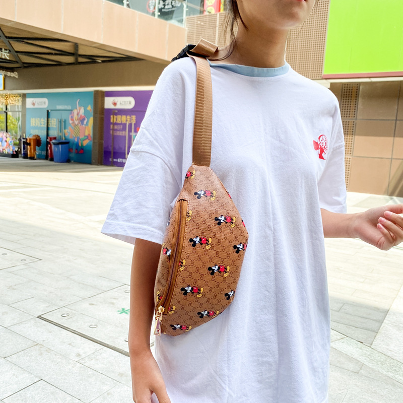 Cross border Foreign trade new pattern Female bag Occident fashion One shoulder Diagonal package The red Mickey Chest pack High-capacity Satchel